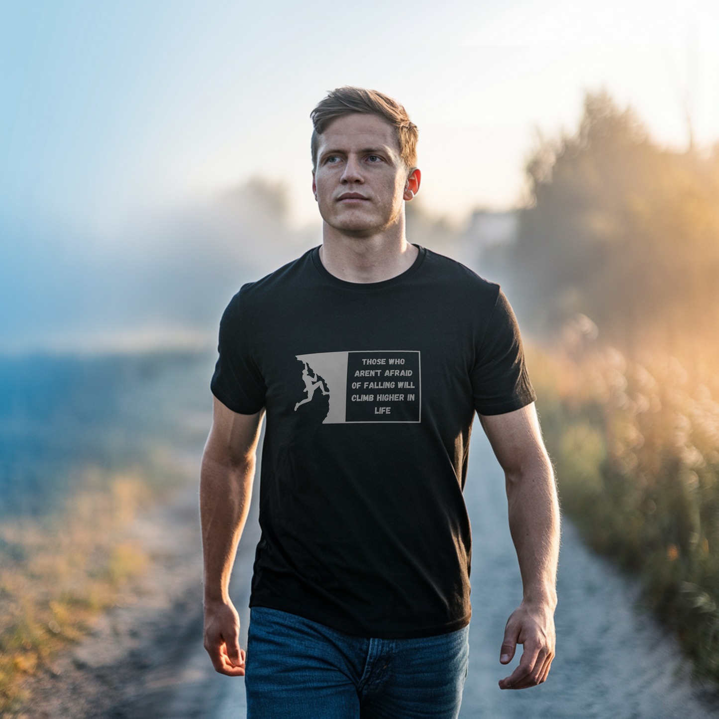 T-Shirt „Climb Higher“ – Motivation & Abenteuer, Minimalistisches Design | Unisex, Rundhals, Kurzarm