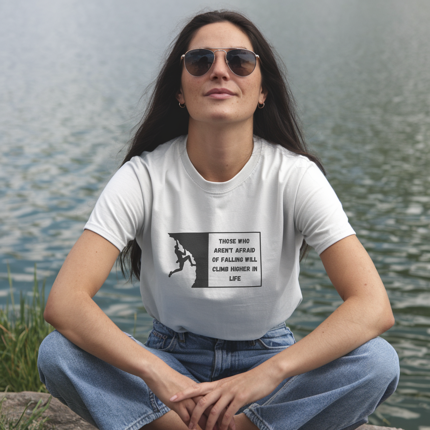 T-Shirt „Climb Higher“ – Motivation & Abenteuer, Minimalistisches Design | Unisex, Rundhals, Kurzarm